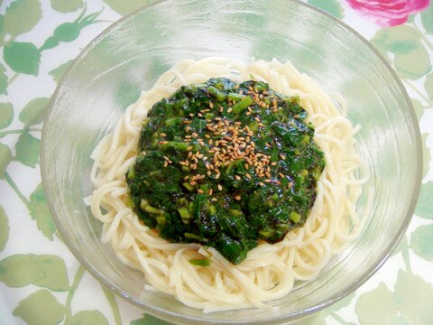 モロヘイヤと海苔の佃煮の、冷たい素麺♪